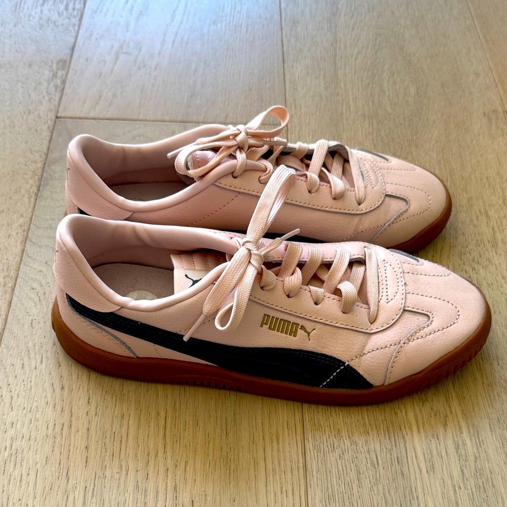 Puma Women's Blush and Navy Sneakers
